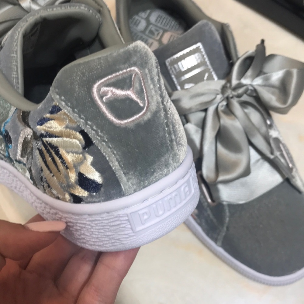 Velvet Pumas with floral designs on the side! - Picture 2 of 7